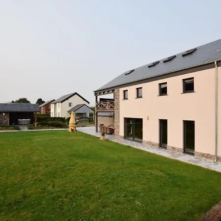 Grandeur Villa With Sauna Jacuzzi In Durbuy Exterior photo